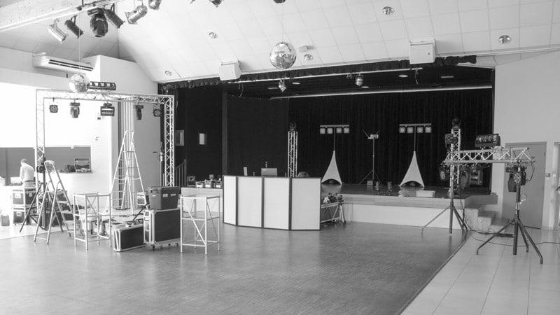 Universal DJ matériel professionnel Caen Calvados scène équipement mariage